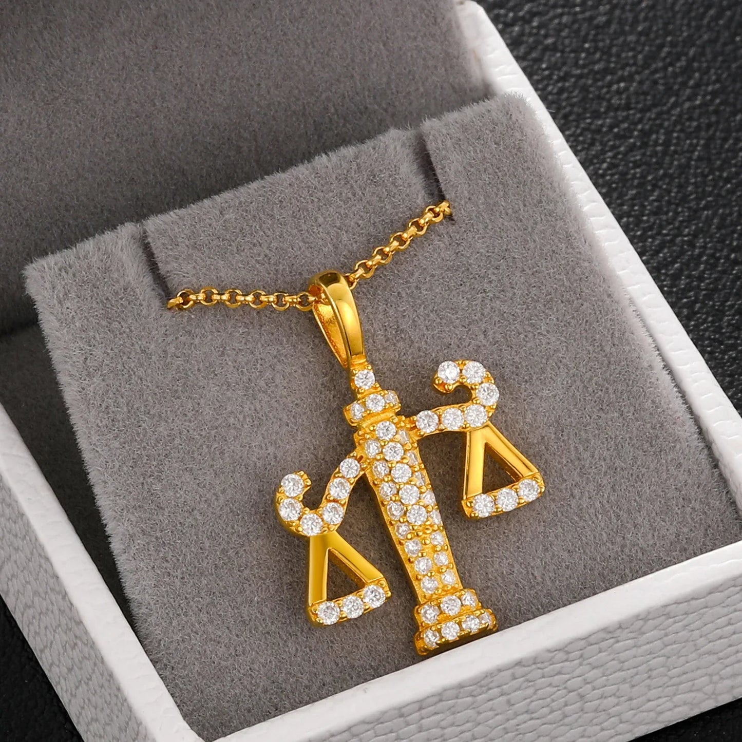 S925 Moissanite Weight Scale Pendant