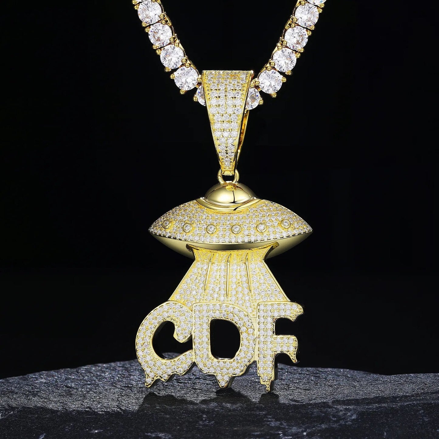 S925 Moissanite UFO Pendant Necklace