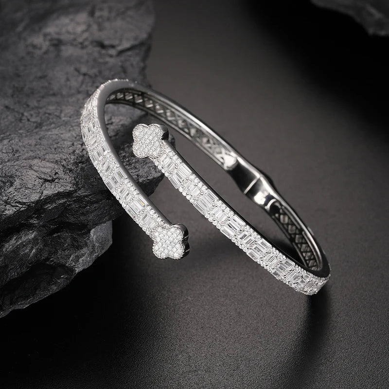 S925 Baguette Moissanite Clover Leaf Bangle Bracelet