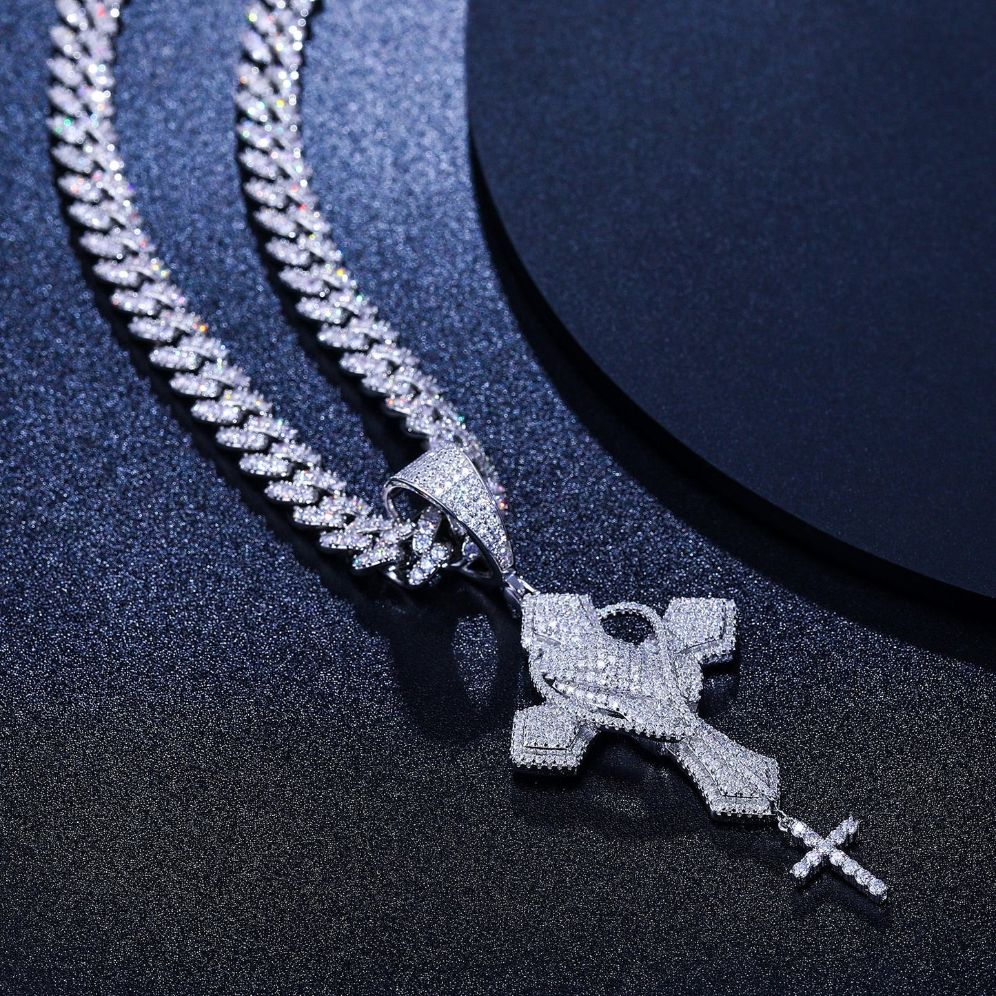 VVS Moissanite Praying Hands Cross Pendant