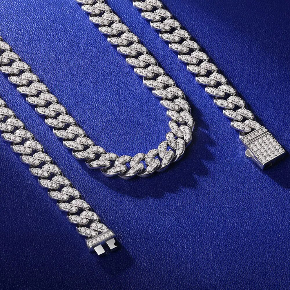 8MM VVS Moissanite Diamond Cuban Link (Passes Diamond Tester)