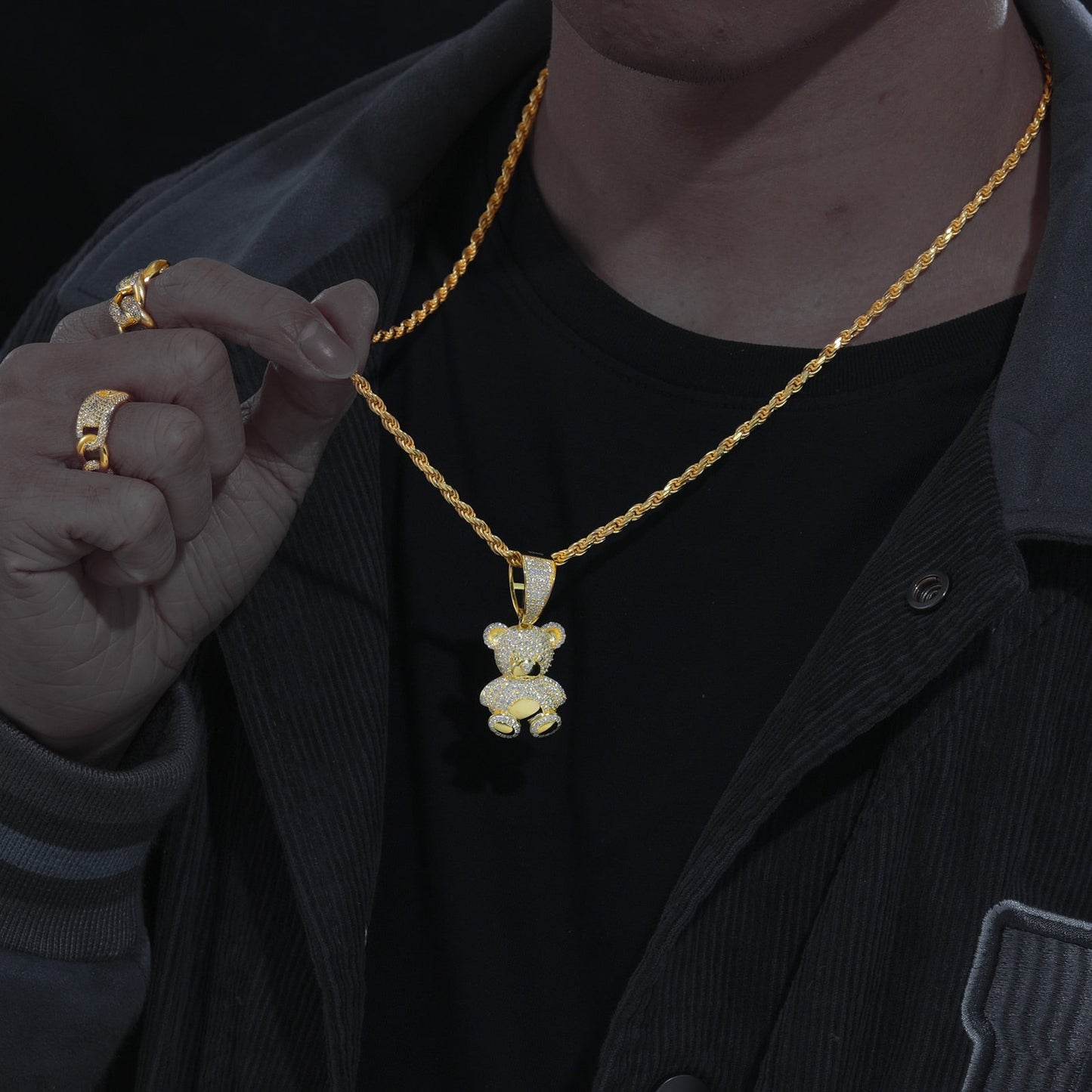 VVS Moissanite Aurora Bear Pendant