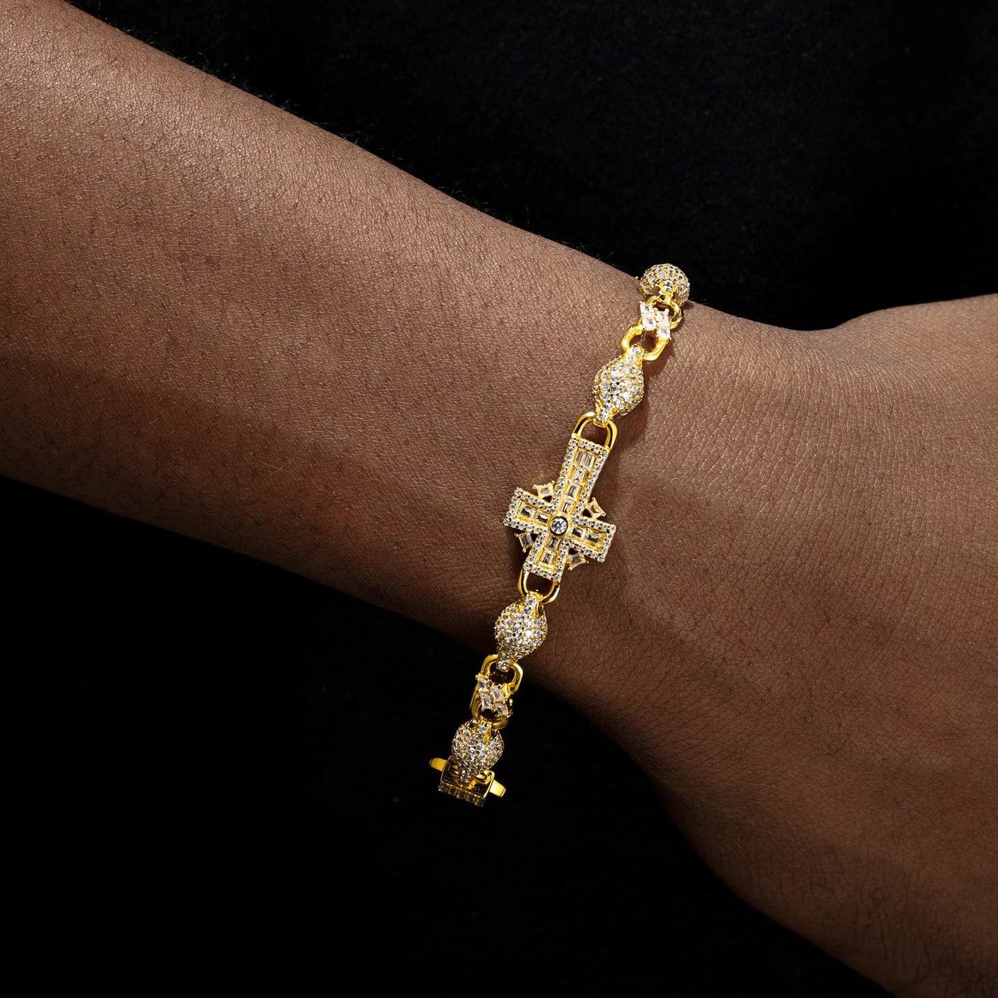 S925 Moissanite Diamond Iced Royal Cross Link Bracelet - 14mm