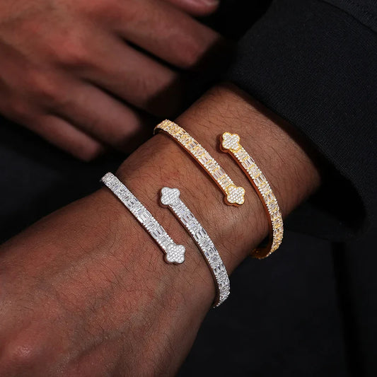 S925 Baguette Moissanite Clover Leaf Bangle Bracelet