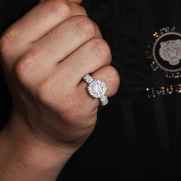 S925 Moissanite Round Cut Halo Clustered Diamond Ring