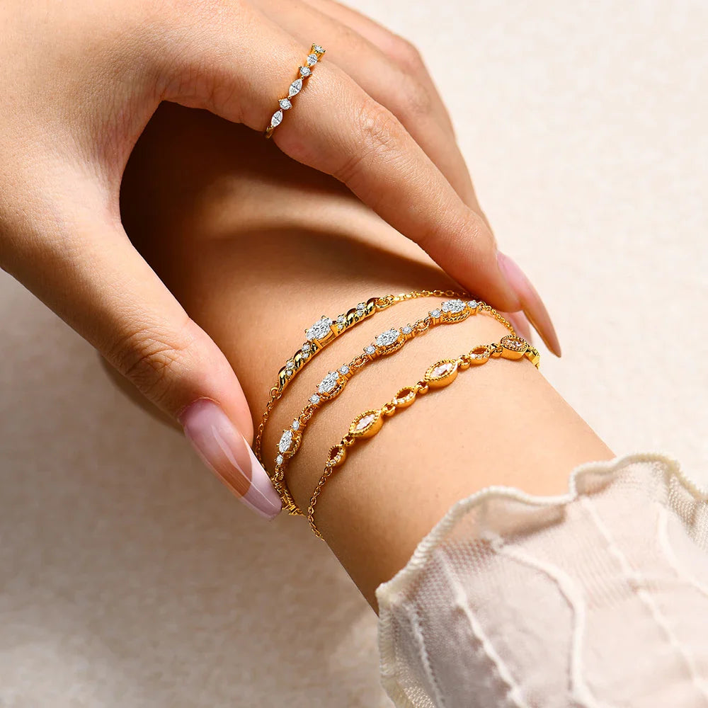 Women's S925 Charming Oval Cut Moissanite Diamond Yellow Gold Bracelet