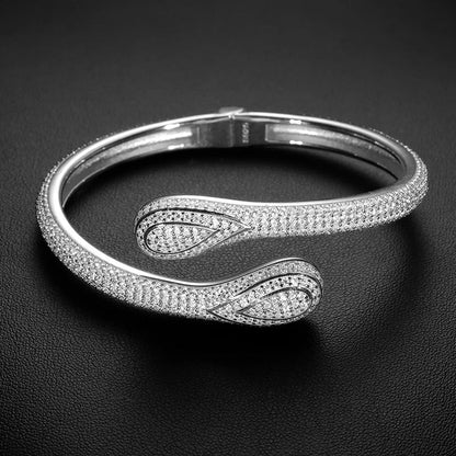 S925 Moissanite Tear-Drop Cuff