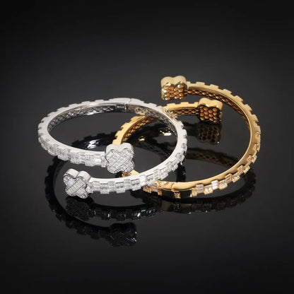 S925 Moissanite Baguette Clover Diamond Bangle