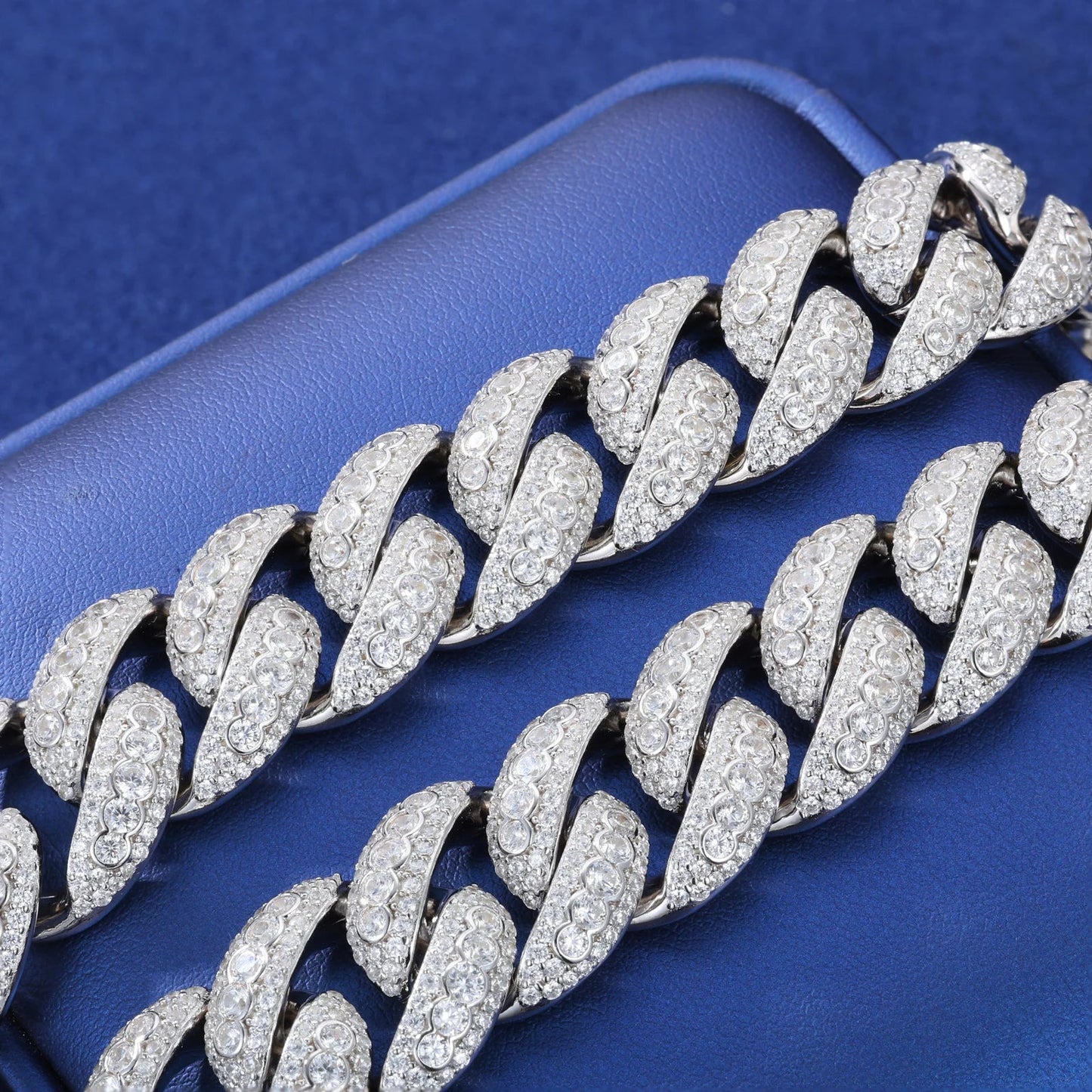 18mm Iced Out Miami Curve Diamond Cuban Link Chain