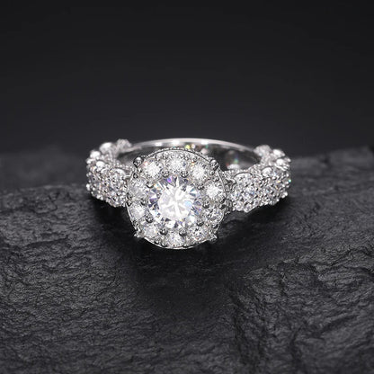 S925 Moissanite Round Cut Halo Clustered Diamond Ring