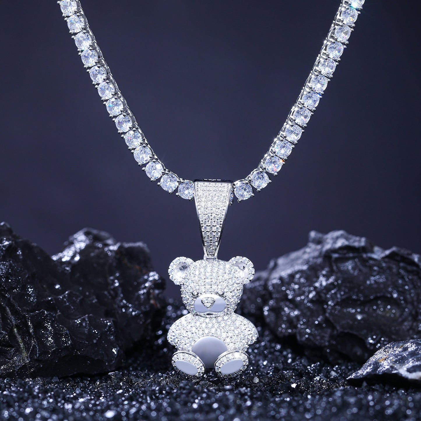 VVS Moissanite Aurora Bear Pendant