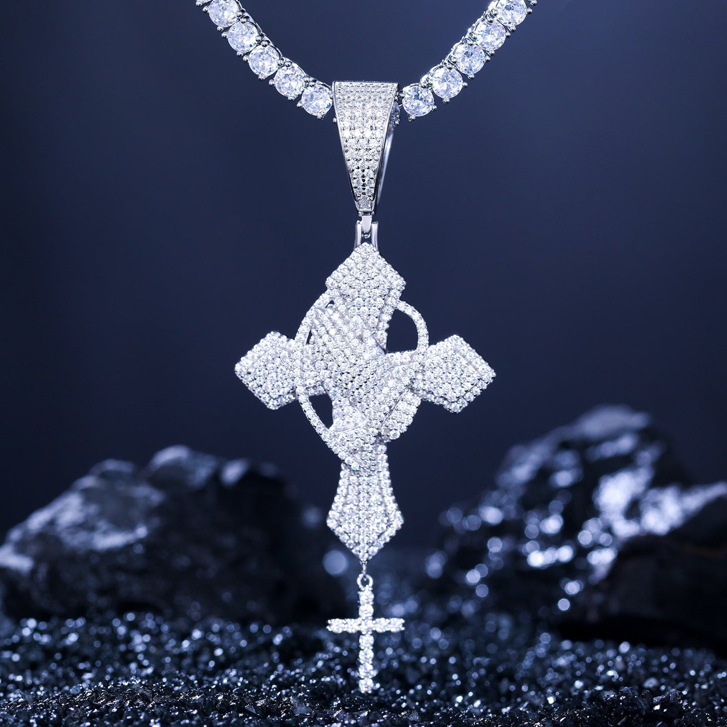 VVS Moissanite Praying Hands Cross Pendant