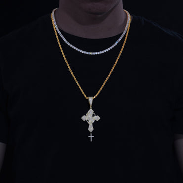 VVS Moissanite Praying Hands Cross Pendant